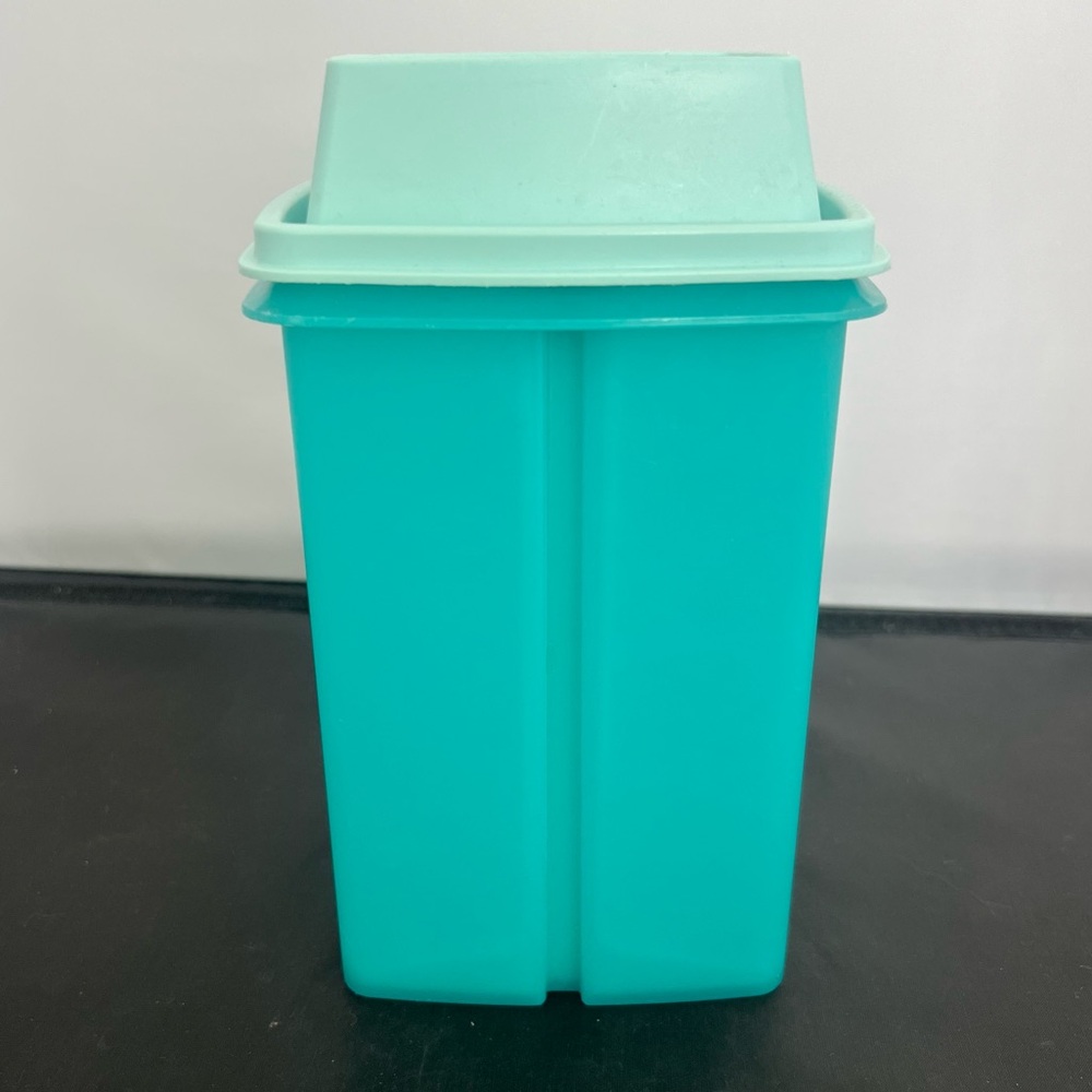 VTG TUPPERWARE PICK A DELI CONTAINER w/INSERT Teal